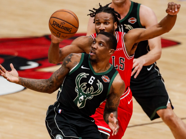 爱游戏全站-关于Ming迎来十二赛季高光表现，雄鹿球迷沸腾！的信息